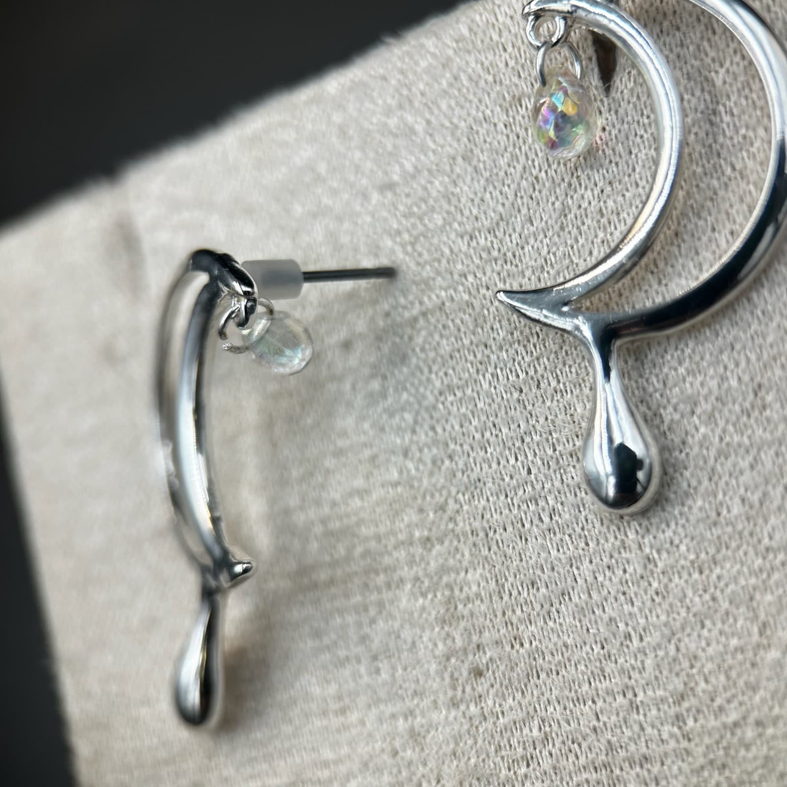 Vintage Silver-Tone Crescent Moon Earrings with Crystal Drop - Elegant Design - Thumbnail 4