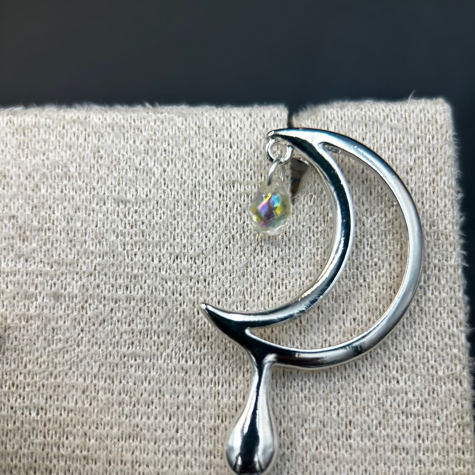 Vintage Silver-Tone Crescent Moon Earrings with Crystal Drop - Elegant Design - Thumbnail 3