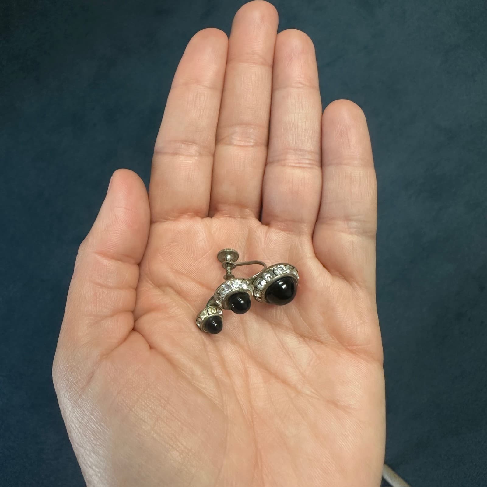 Vintage Rhinestone Crystal Silver Black Onyx Clip-On Stud Earrings 1.25'' Y2K - Thumbnail 6