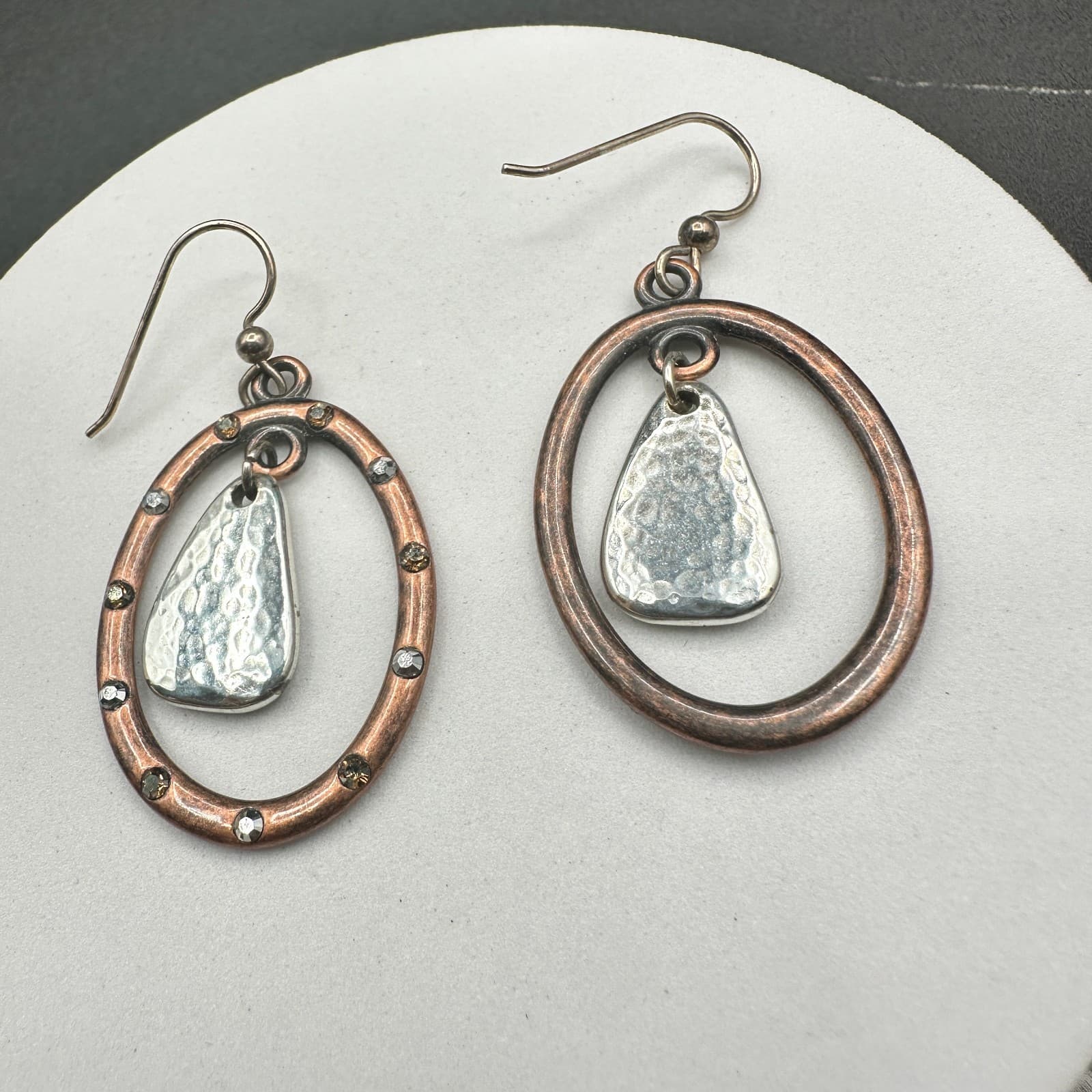 VTG Copper Oval Dangle Earrings Hammered Silver Drop Accent Rhinestone Hook Boho - Thumbnail 11