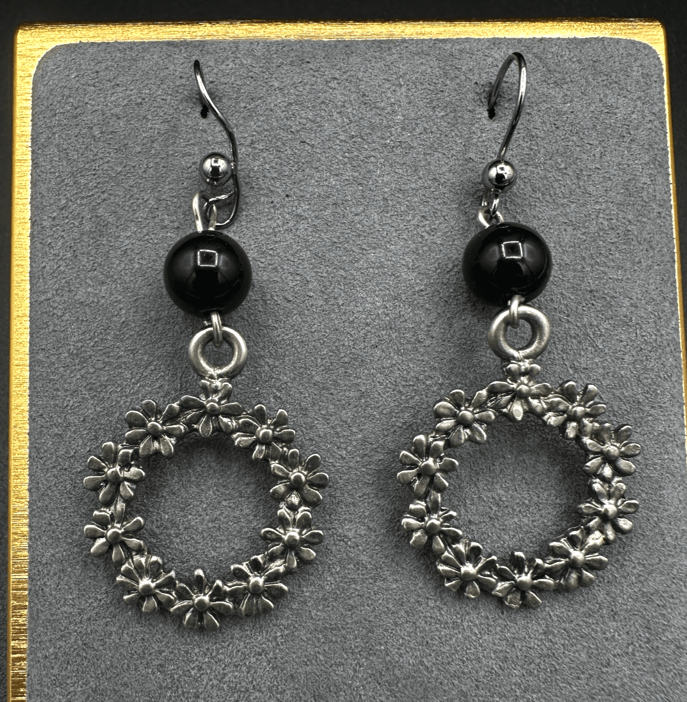 Vintage Sliver and Black Beads Gemstone Ear Wire Dangle Earrings Fashion 1.25'' - Image 1