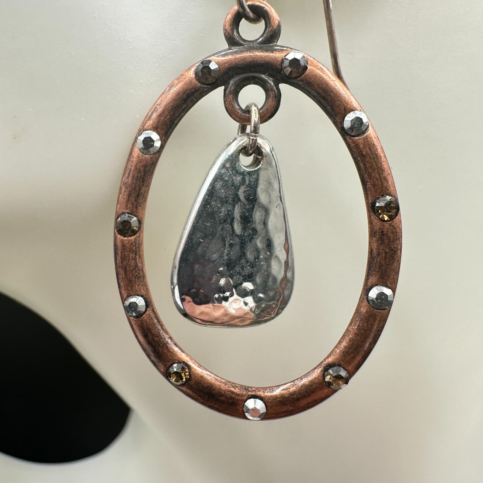 VTG Copper Oval Dangle Earrings Hammered Silver Drop Accent Rhinestone Hook Boho - Thumbnail 4