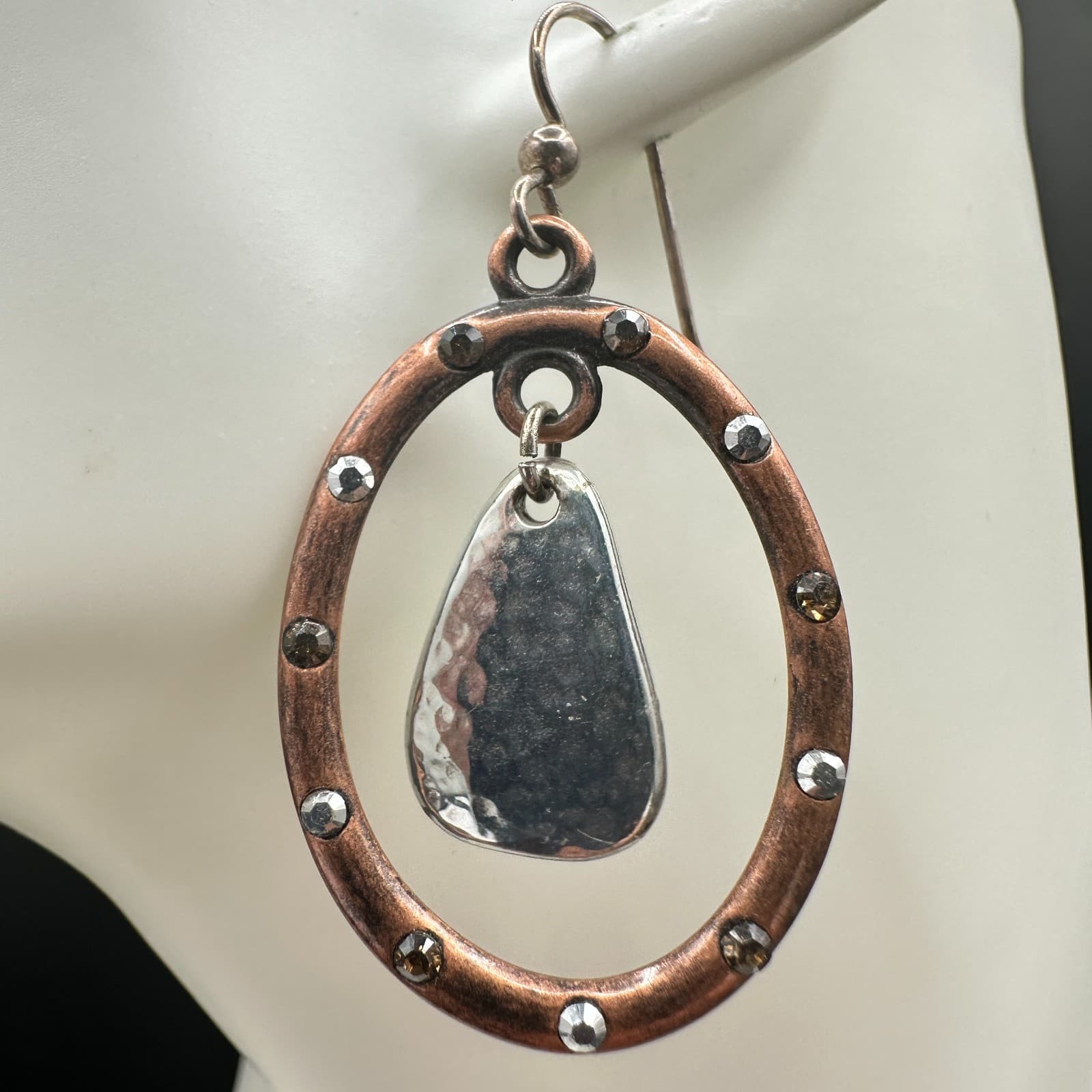 VTG Copper Oval Dangle Earrings Hammered Silver Drop Accent Rhinestone Hook Boho - Thumbnail 9