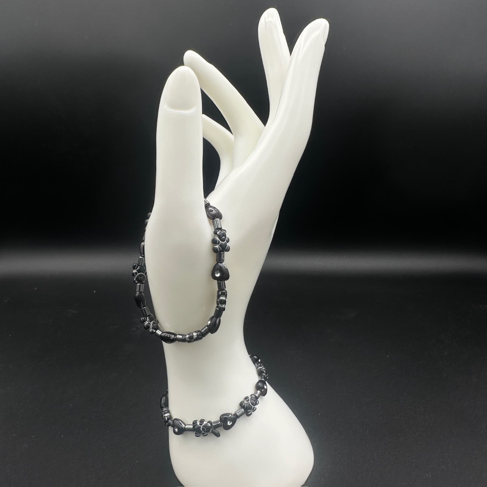 Vintage Hematite Bracelet Carved Animals Black Metallic Stretch 90s 5.5'' Y2K - Thumbnail 5