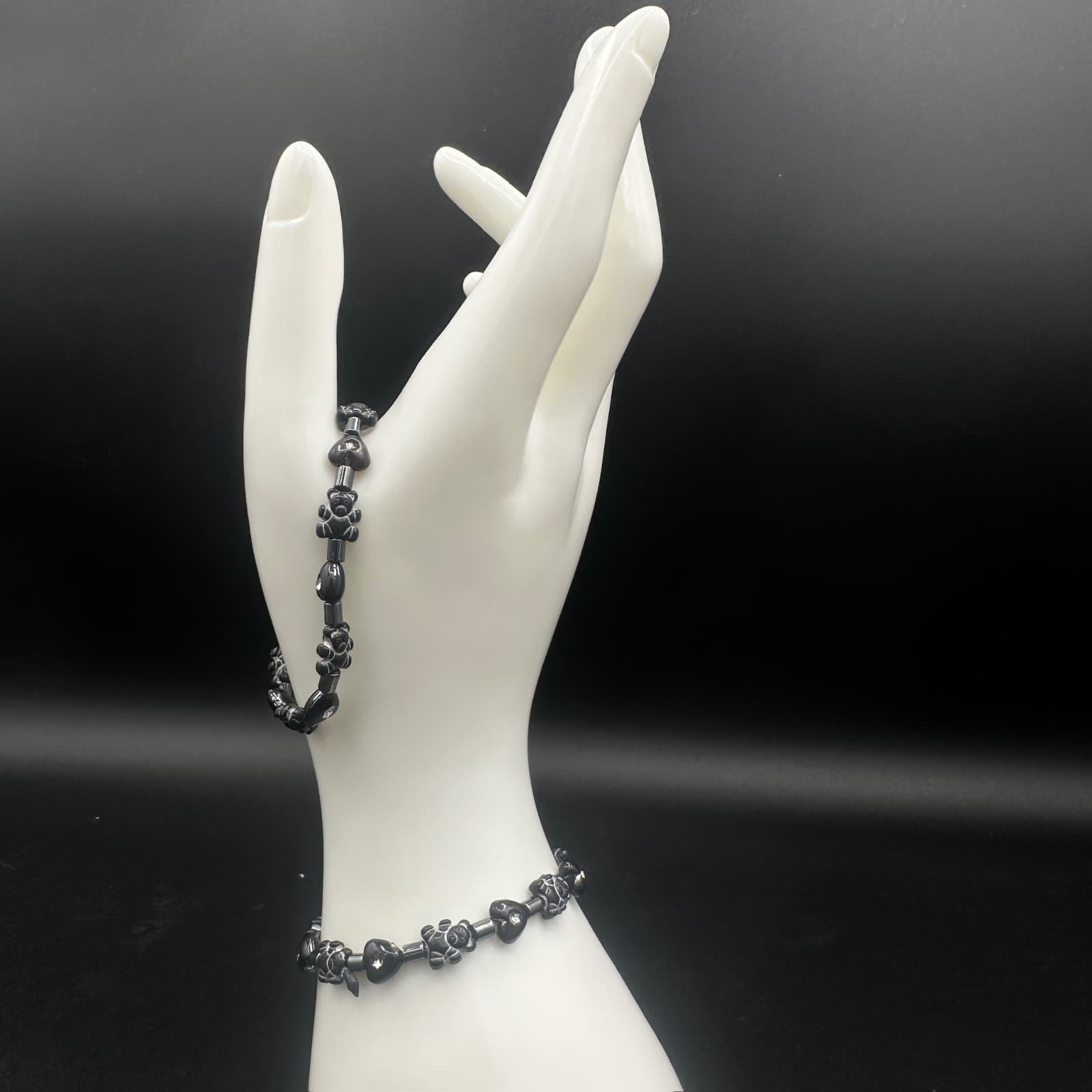 Vintage Hematite Bracelet Carved Animals Black Metallic Stretch 90s 5.5'' Y2K - Thumbnail 6