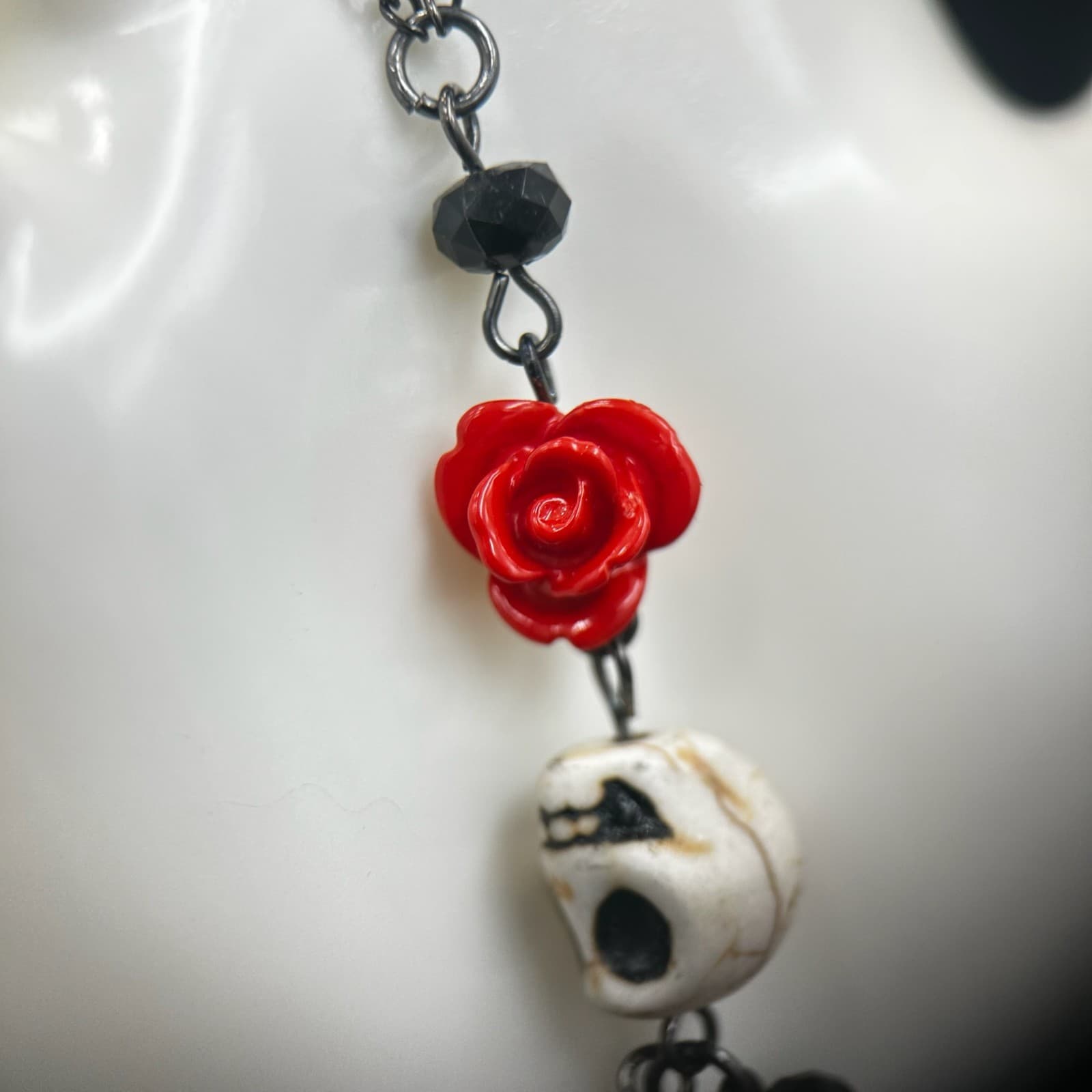 Vintage Day of the Dead Aesthetic Skull & Red Rose Hand Chain Bracelet 6.5" - Thumbnail 4