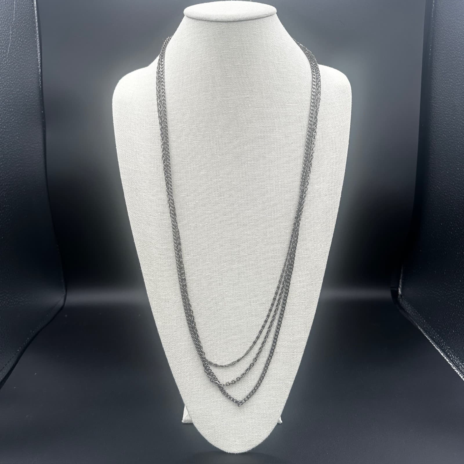 Vintage Silver Chain Necklace Retro Style Women's Fashion Jewelry 35'' - Image 1