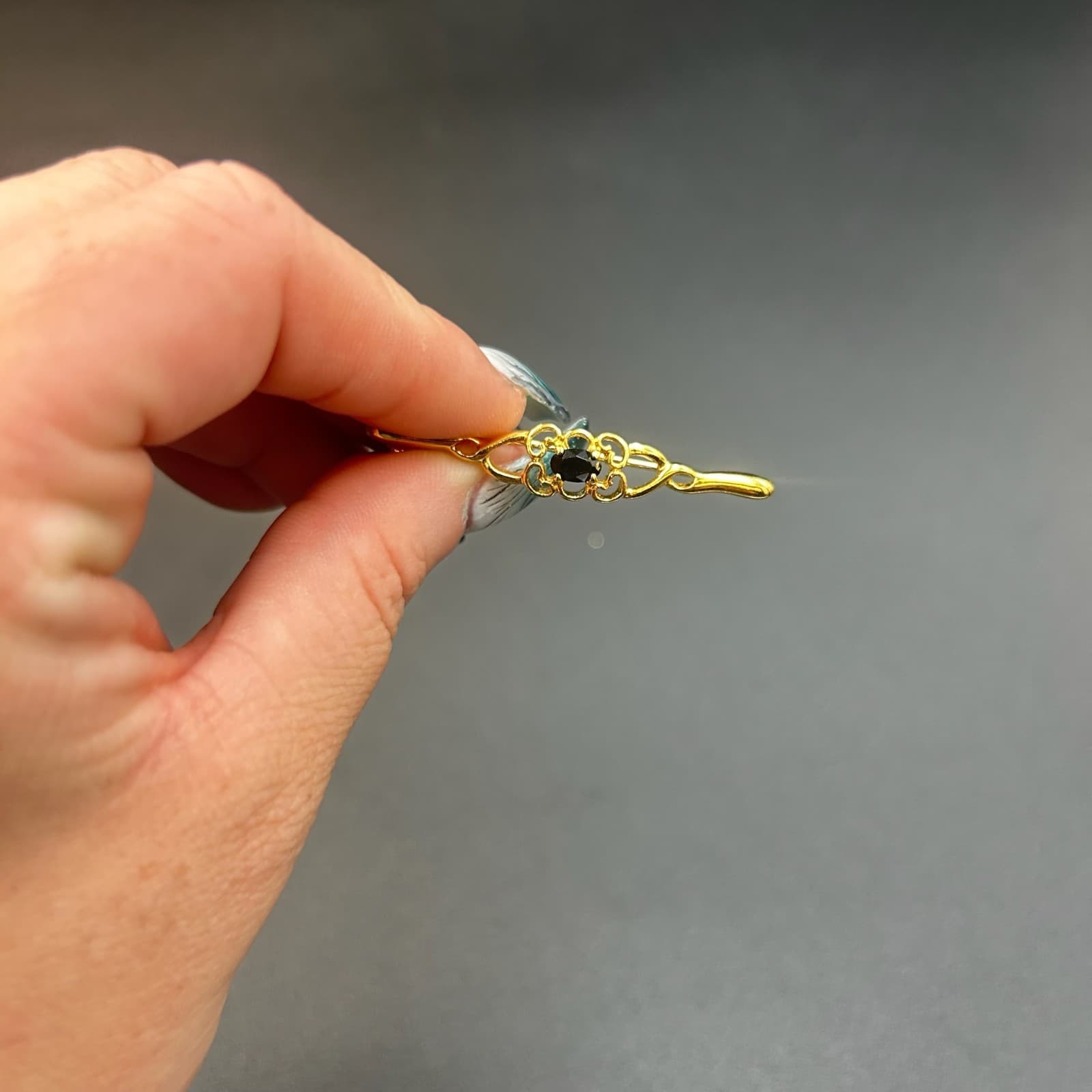 Vintage Edwardian Style Black Rhinestone Swirl Filigree Bar Brooch in Gold Plate - Thumbnail 6