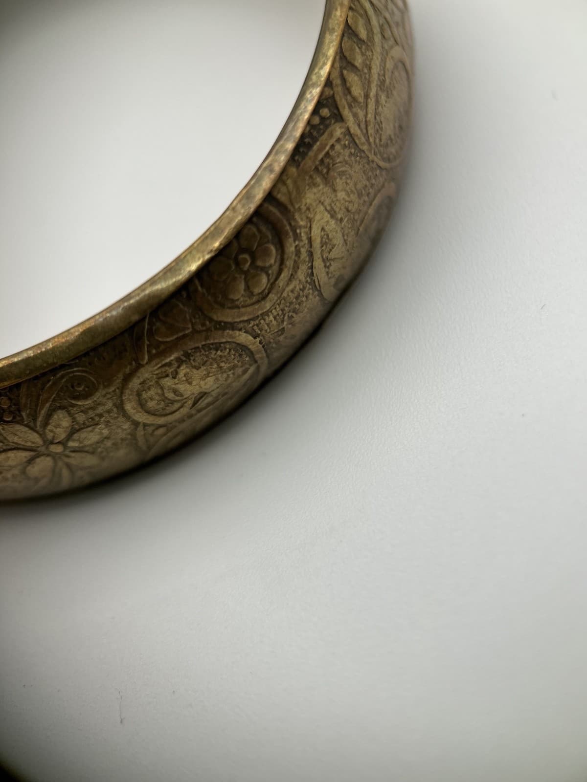 Vintage Gold Tone Floral Engraved Wide Bangle Bracelet Boho Chic - Thumbnail 3