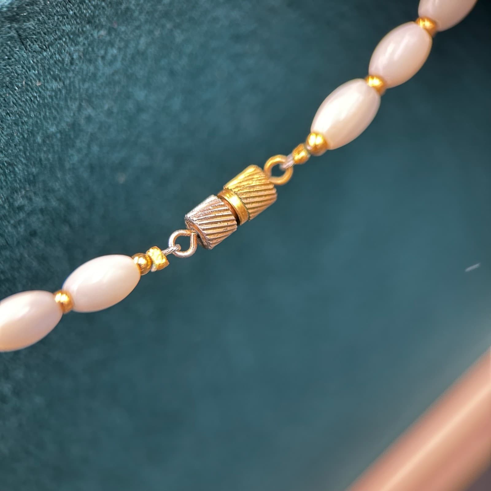 Vintage Ocean Style Shell Coral & Pearl Bead Necklace Gold 16" Y2K 90s 2000s - Thumbnail 5