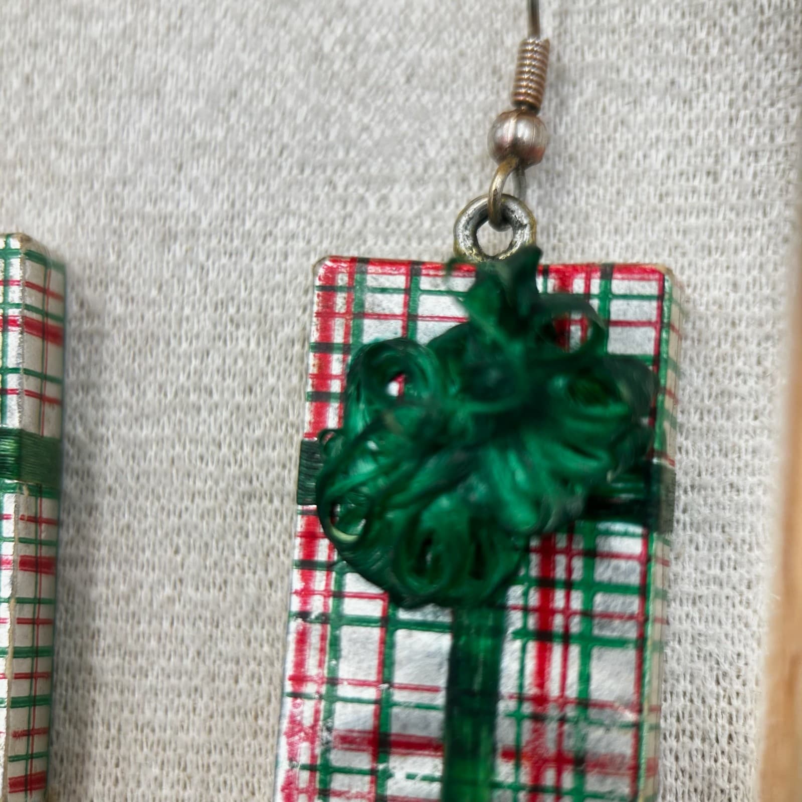 Vintage Christmas Gift Box Dangle Earrings with Green Ribbon Holiday Jewelry - Thumbnail 5