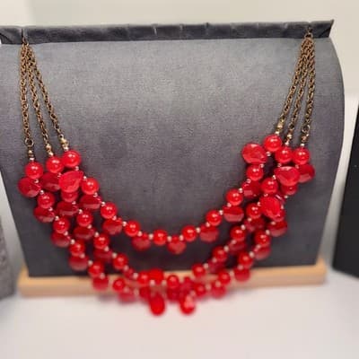 Vintage Lot of 3 Statement Necklaces – Red Beaded, Black Glass, Rose Gold Tone - Thumbnail 4