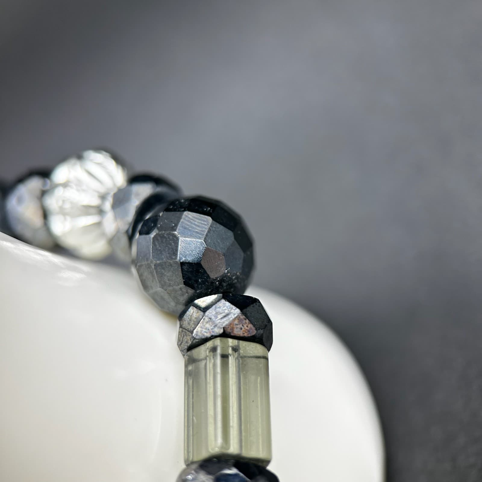 Vintage Bohemian Chic Black & Clear Beaded Bracelet Stretch Y2K 90s 2000s - Thumbnail 5