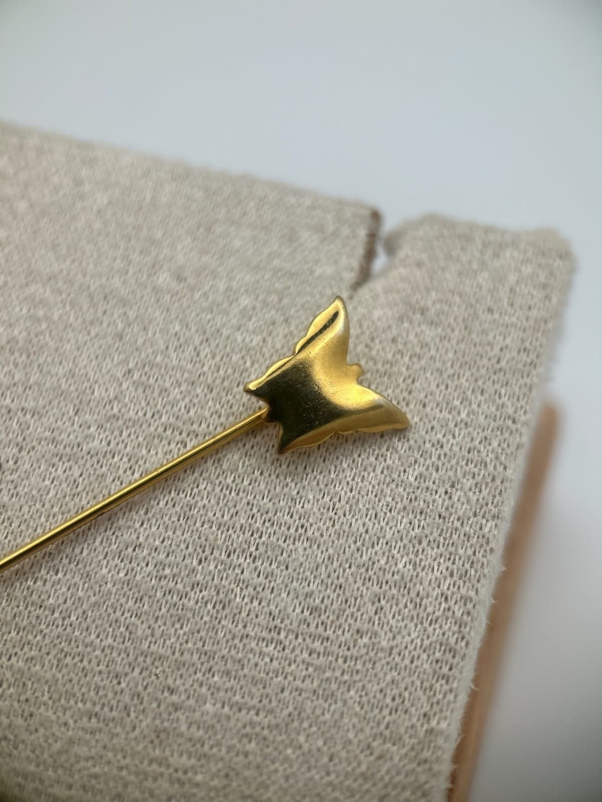 Vintage Gold Tone Butterfly Lapel Stick Pin Brooch Minimalist Style - Thumbnail 5