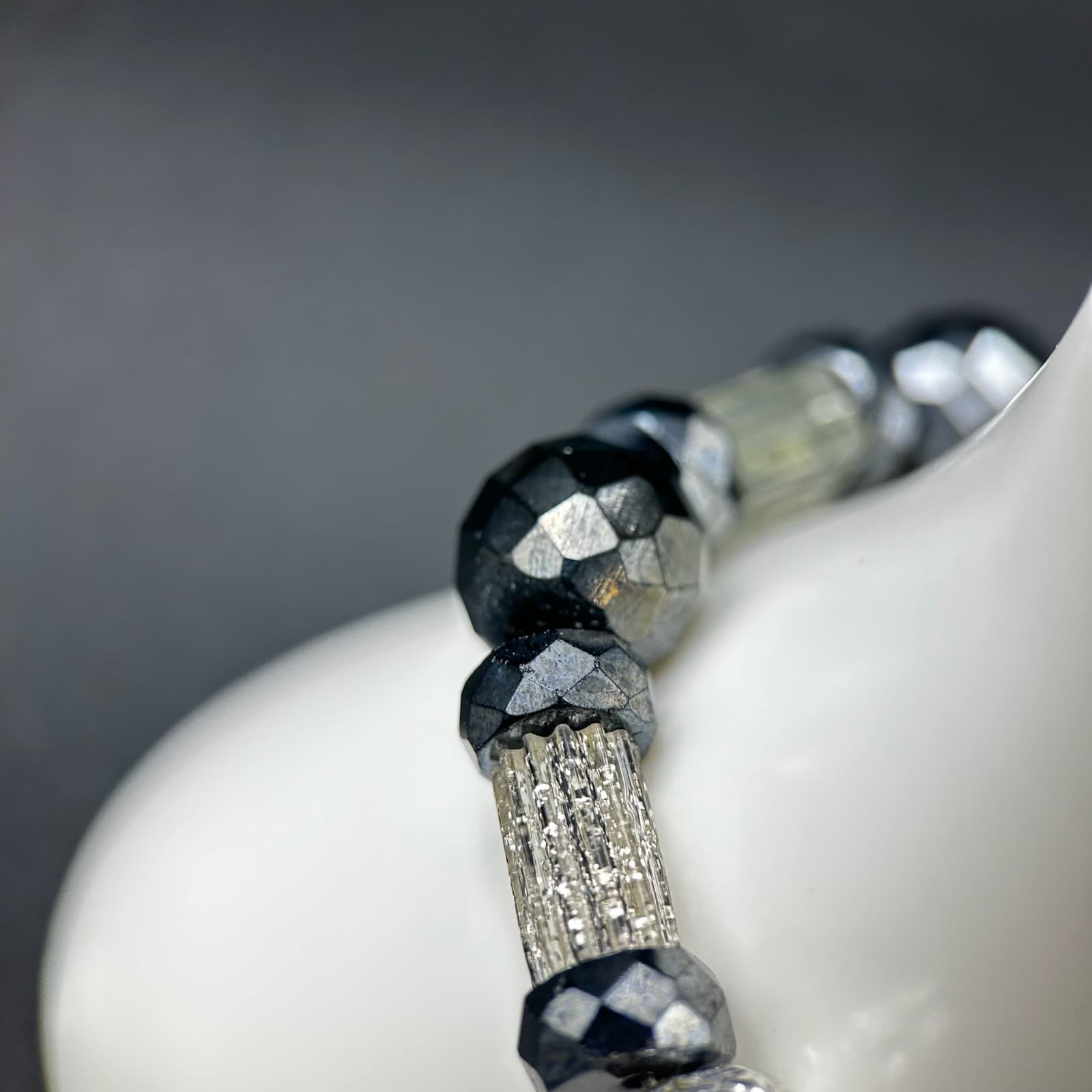 Vintage Bohemian Chic Black & Clear Beaded Bracelet Stretch Y2K 90s 2000s - Thumbnail 3