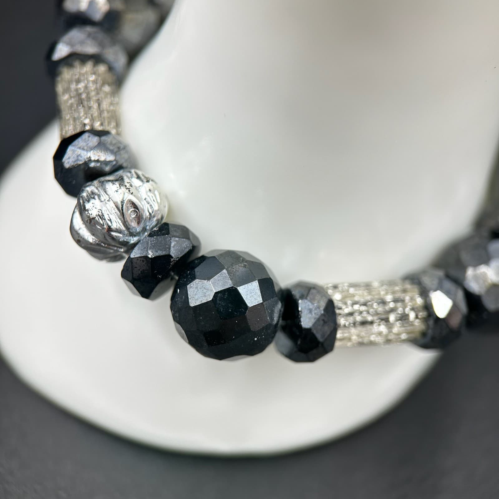 Vintage Bohemian Chic Black & Clear Beaded Bracelet Stretch Y2K 90s 2000s - Thumbnail 2