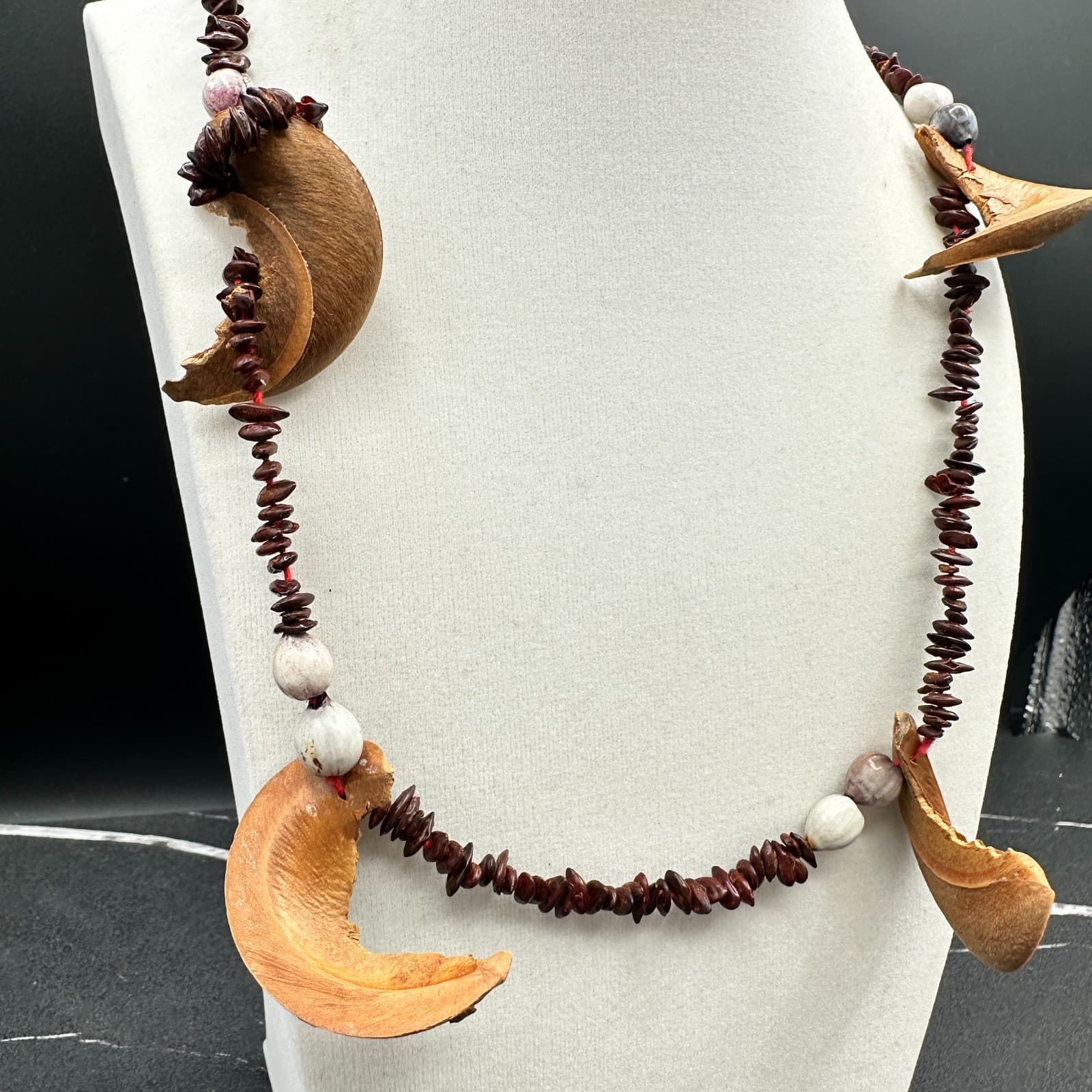 VTG 90s Amber Orange Swirl Lucite Beaded Necklace Chunky High Gloss Retro - Thumbnail 2