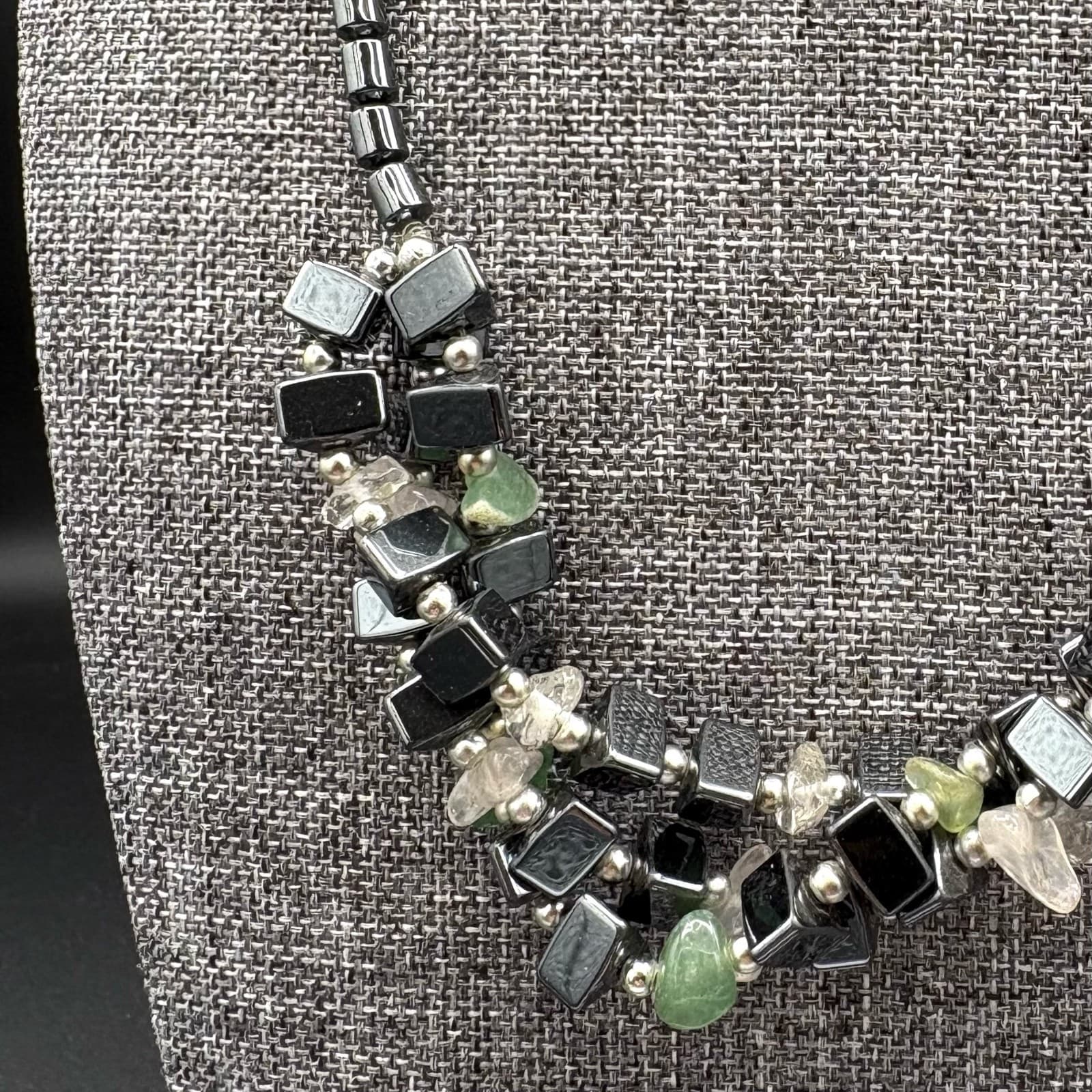 Vintage Chunky Hematite Gemstone Cluster Necklace Green Aventurine Quartz Boho - Thumbnail 3