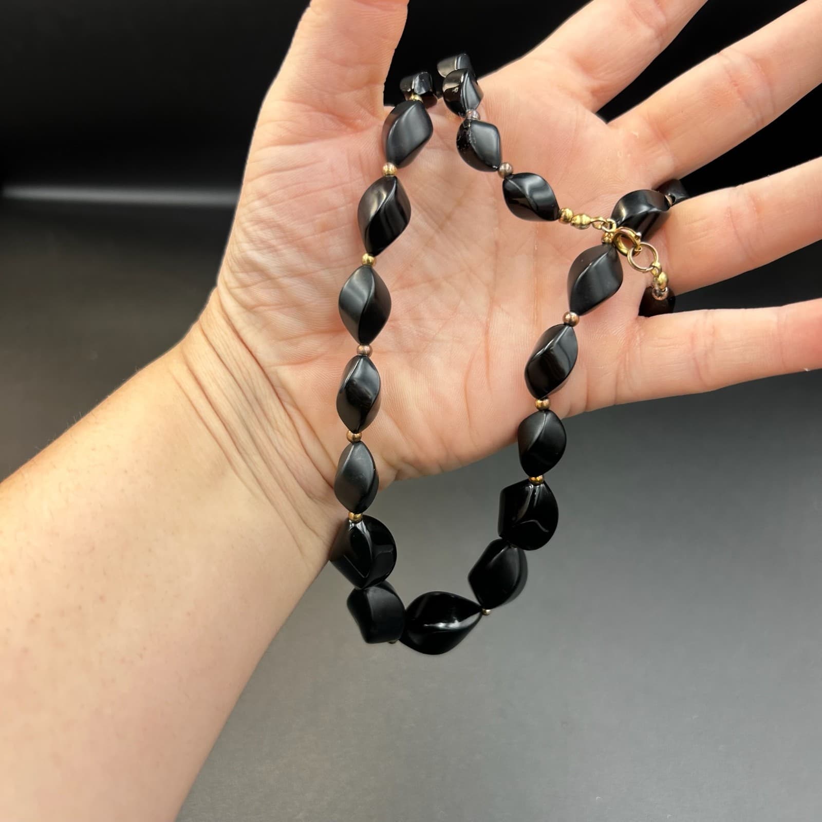 Vintage Black Lucite Gold Tone Tetrahedron Beaded Necklace Statement 20'' Y2K - Thumbnail 2