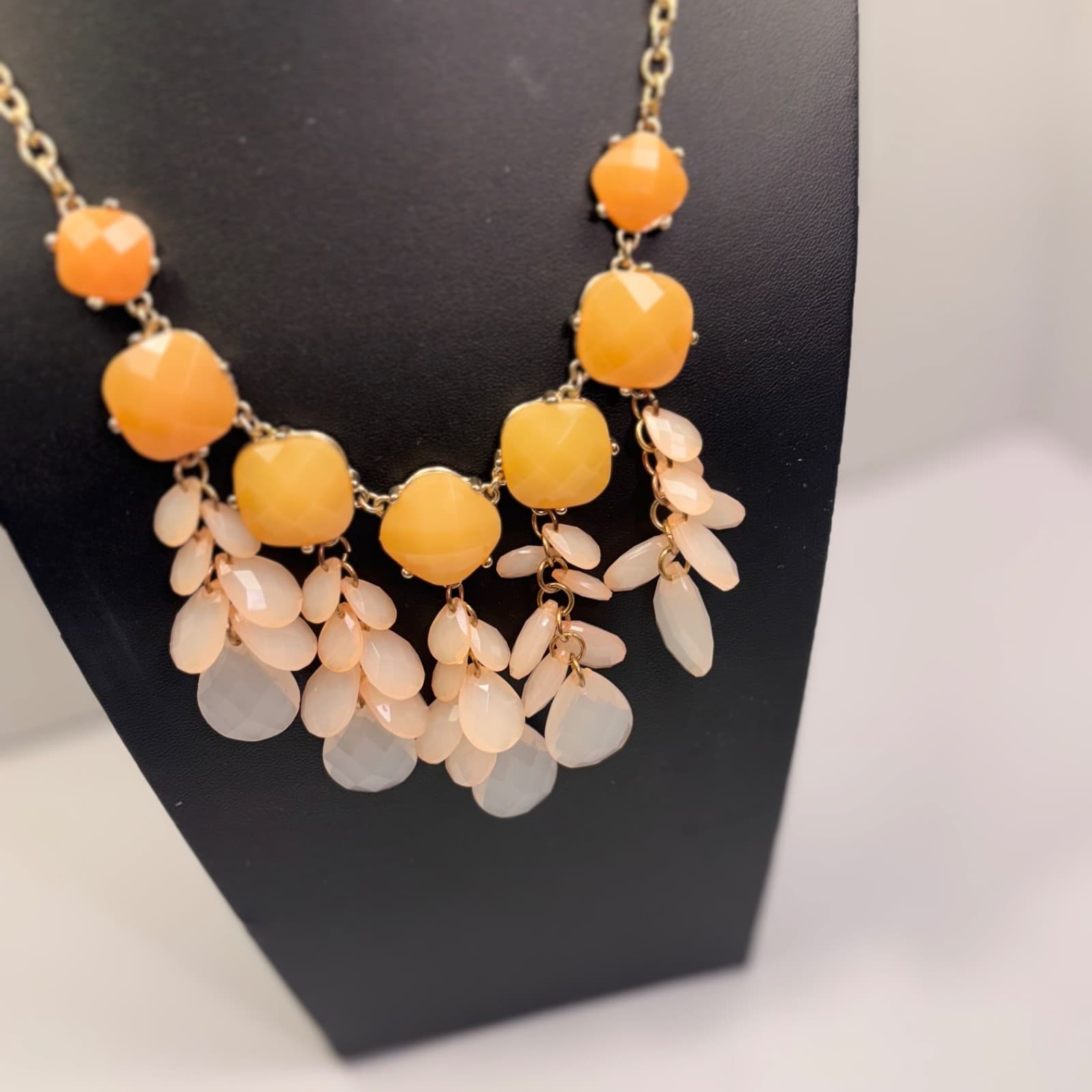 Vintage Orange & Peach Statement Bib Necklace Gold Tone Chunky Bead Fashion - Thumbnail 2