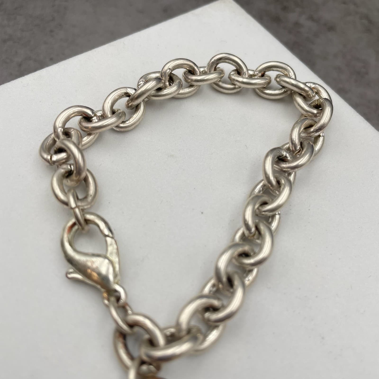 Vintage 90s Chunky "G" Initial Silver Tone Heart Charm Bracelet Statement Chain - Thumbnail 5
