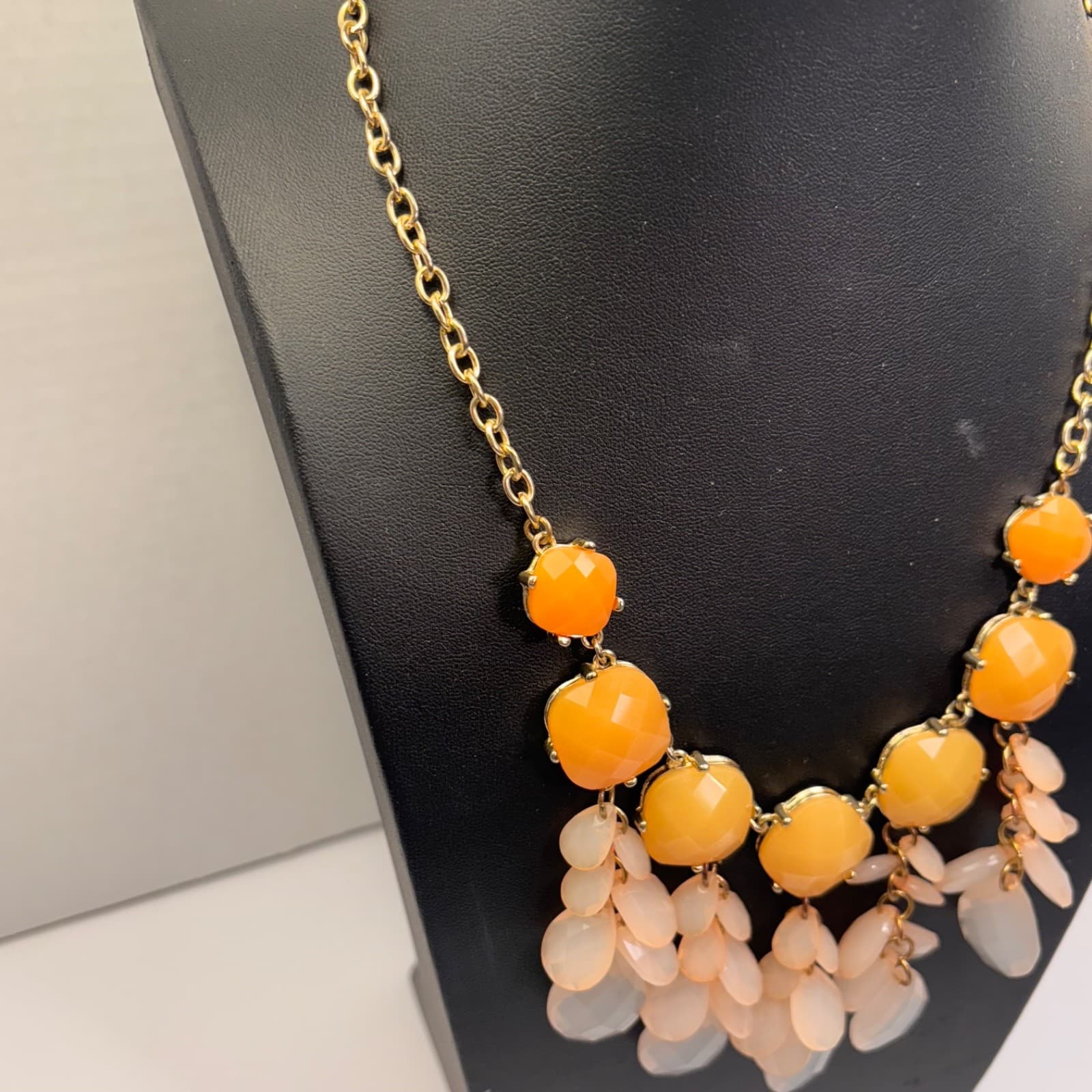 Vintage Orange & Peach Statement Bib Necklace Gold Tone Chunky Bead Fashion - Thumbnail 3