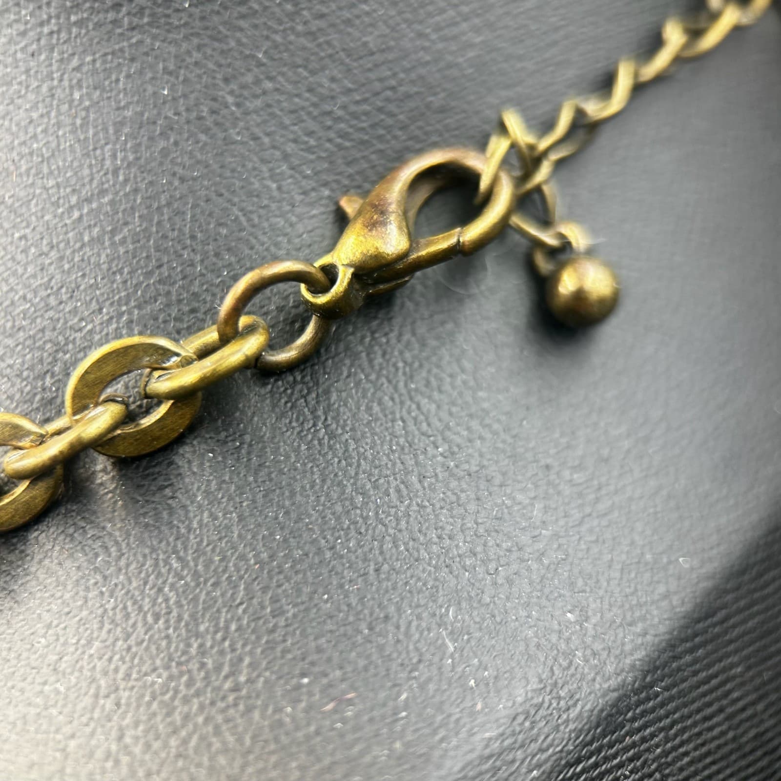 Vintage Brass Chain Necklace with Green and Red Wooden Beads 19" Y2K 90s 2000s - Thumbnail 5