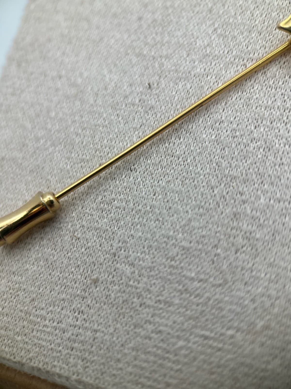 Vintage Gold Tone Butterfly Lapel Stick Pin Brooch Minimalist Style - Thumbnail 7