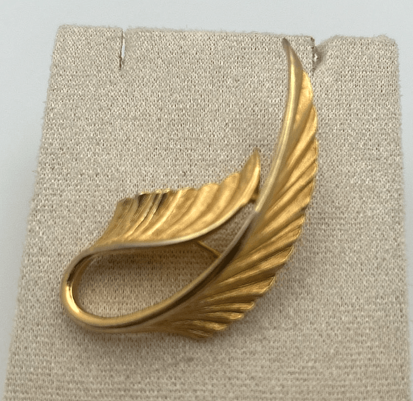 Vintage Brooch Gold Tone Leaf Elegant Curved Mid-Century Pin Feather - Thumbnail 3