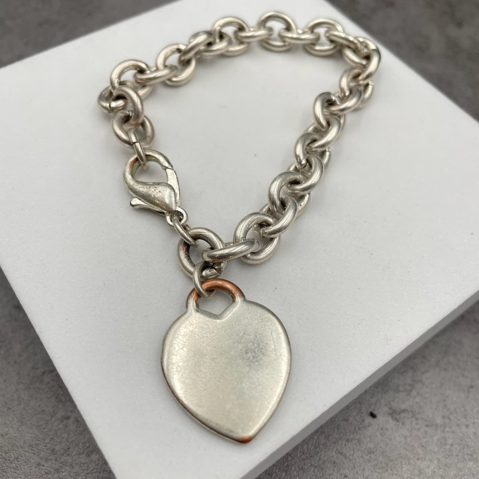 Vintage 90s Chunky "G" Initial Silver Tone Heart Charm Bracelet Statement Chain - Thumbnail 2