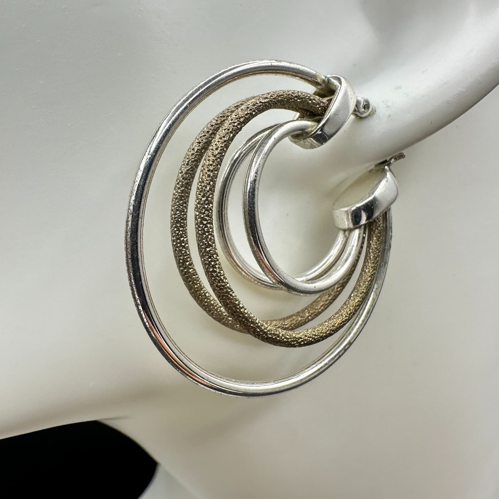 VTG 90s Gold Silver Tone 3-Ring Multi-Hoop Earrings Textured Glitter Statement - Thumbnail 2