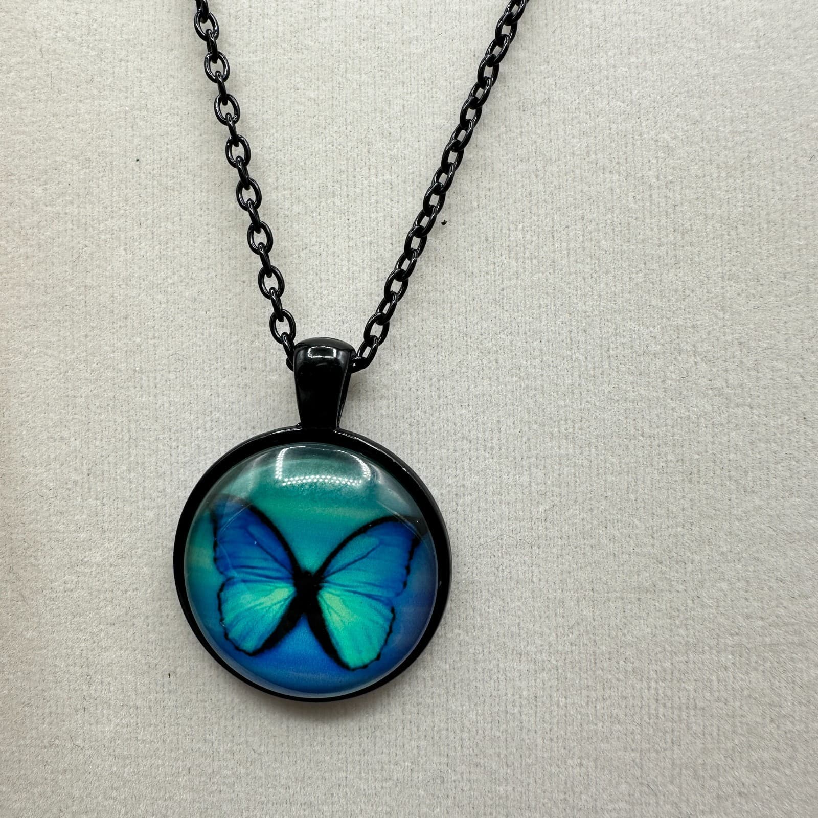 Vintage 90s Black Metal Chain Butterfly Pendent Necklace Women's Classic Fashion - Thumbnail 3