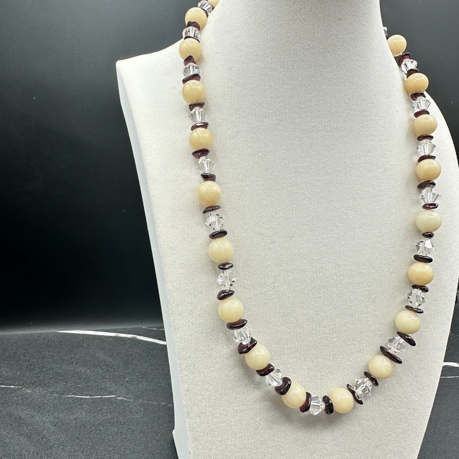 VTG Cream Stone Bead Necklace Clear Crystal Burgundy Spacer 19" Choker Jewelry - Thumbnail 2
