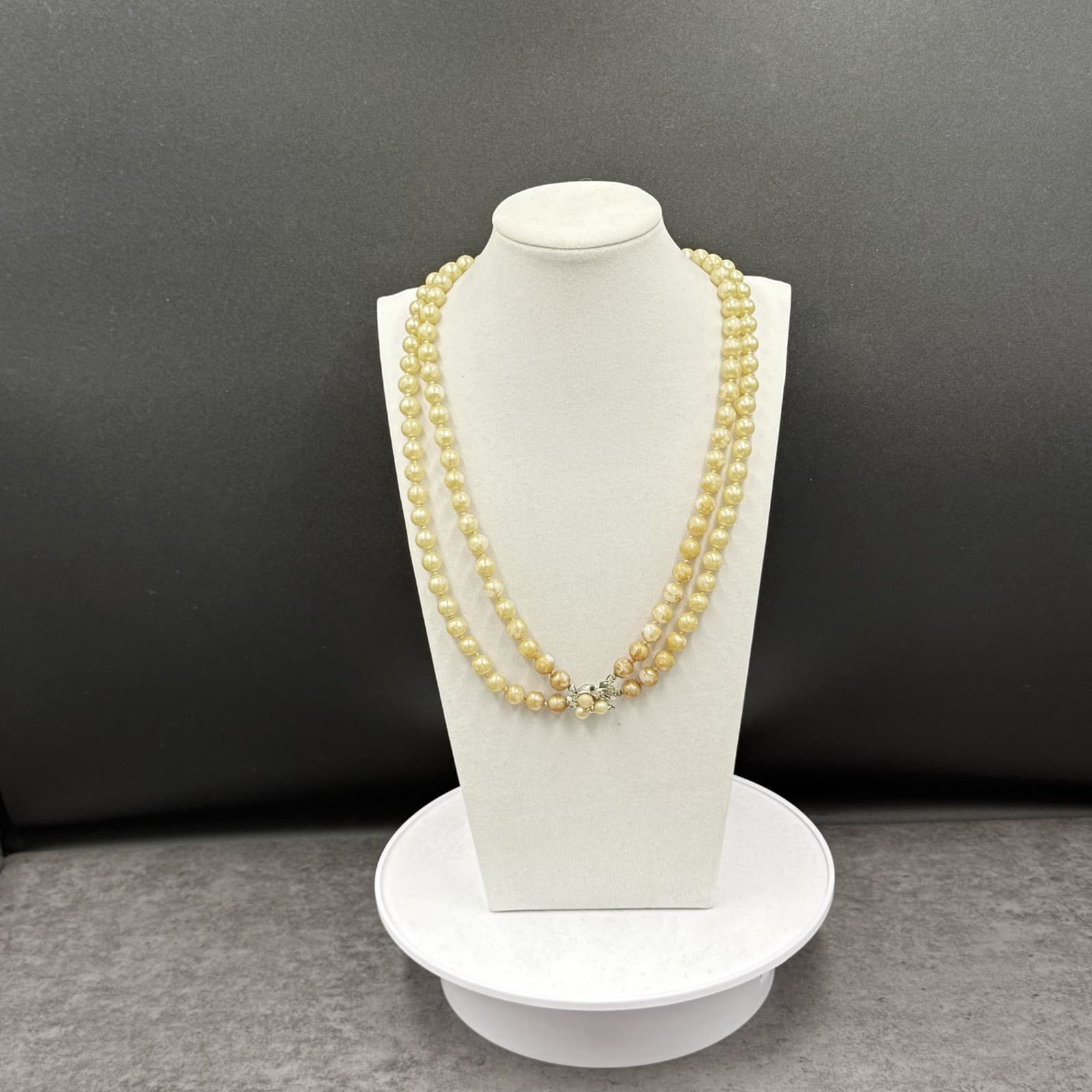 Vintage Cream Faux Pearl Marbled Round Bead Double Strand Necklace Floral Clasp - Thumbnail 2