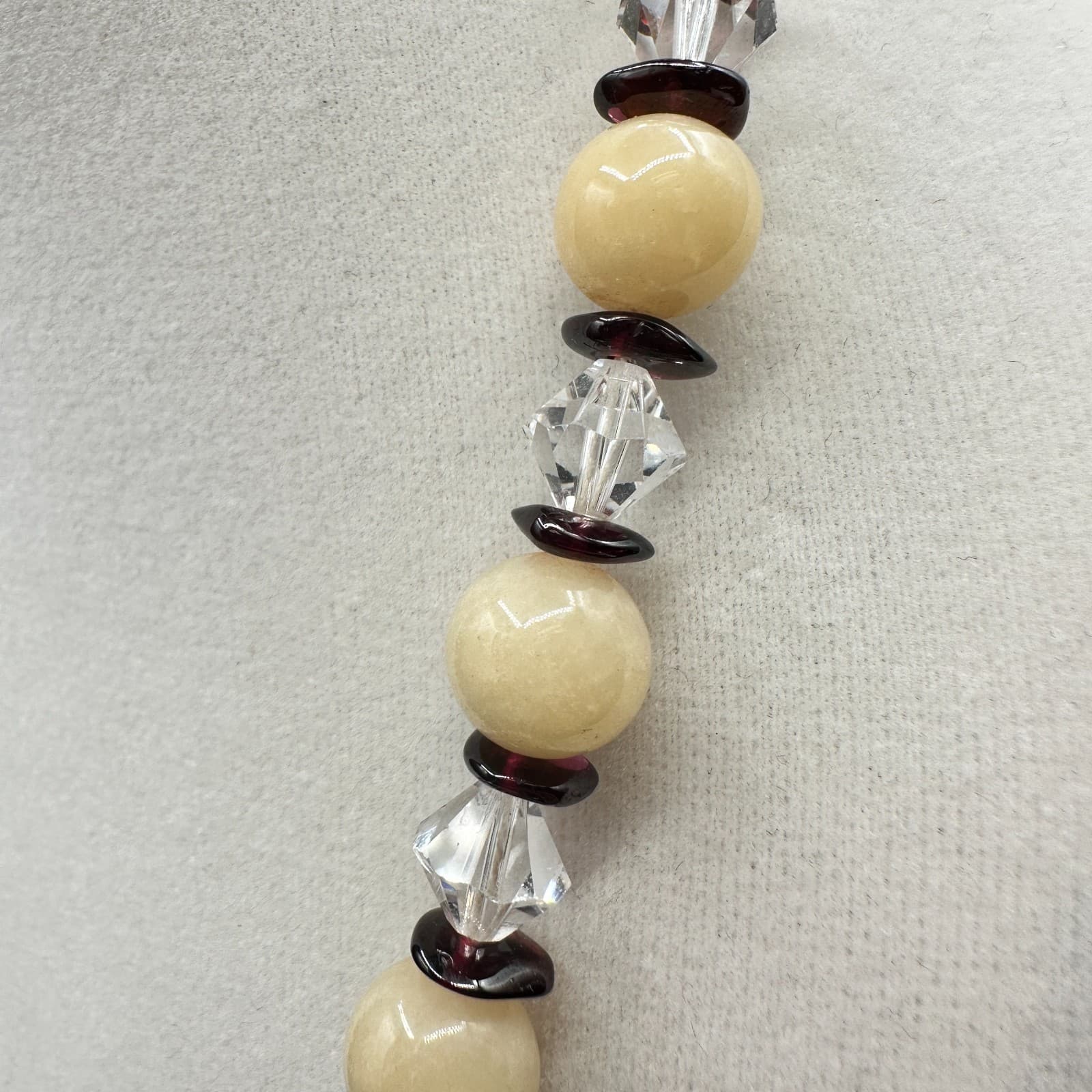 VTG Cream Stone Bead Necklace Clear Crystal Burgundy Spacer 19" Choker Jewelry - Thumbnail 7