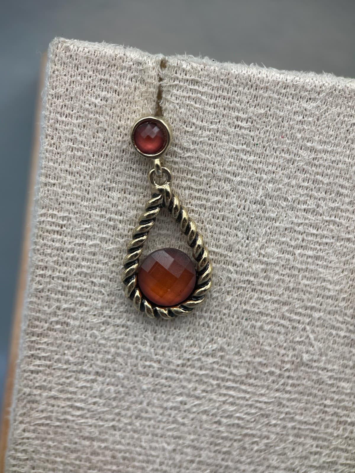 Vintage-Style Amber Teardrop Dangle Earrings Rope-Edge Gold-Tone Setting - Thumbnail 3