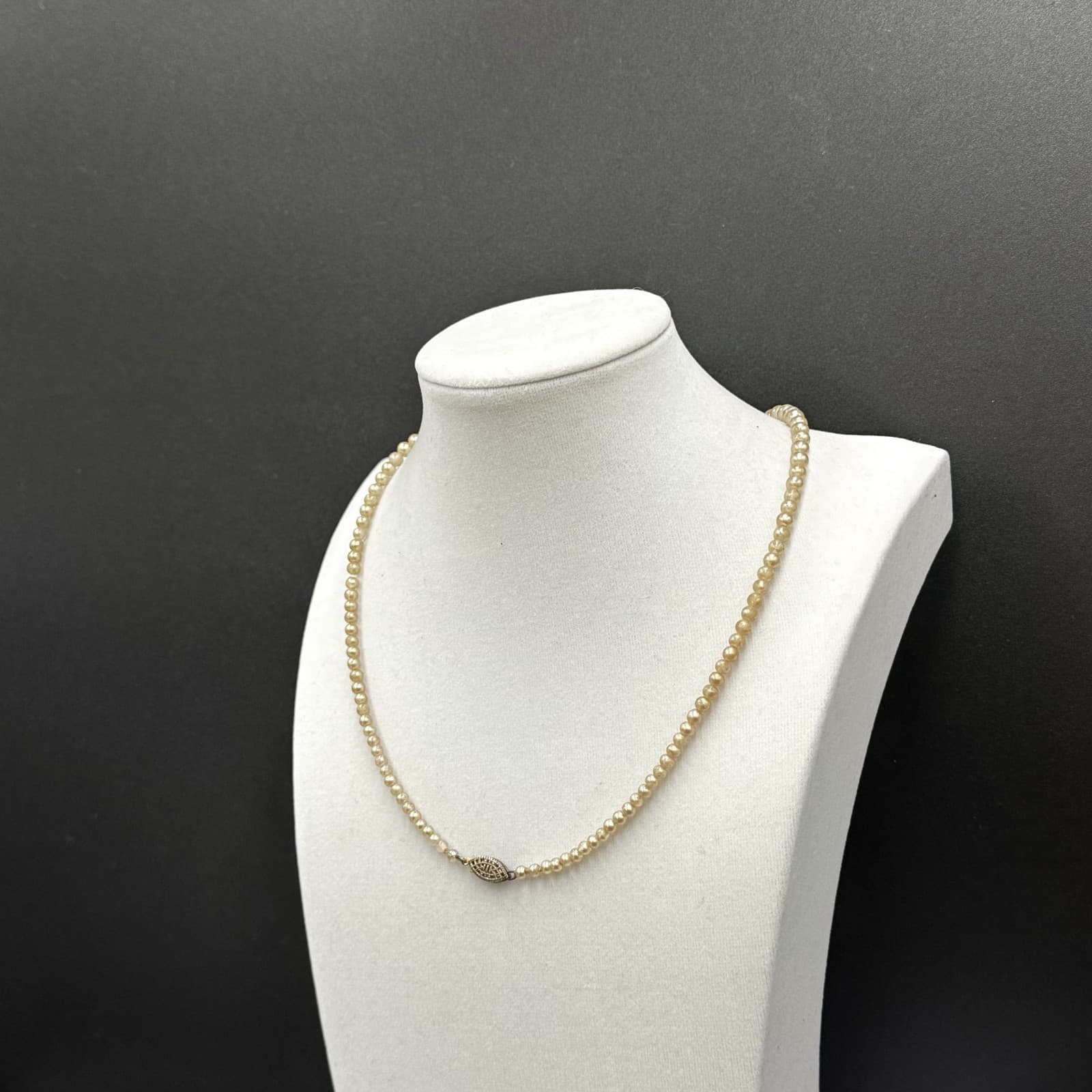 Vintage Cream Faux Pearl Round Bead Necklace Filigree Clasp Elegant - Thumbnail 3