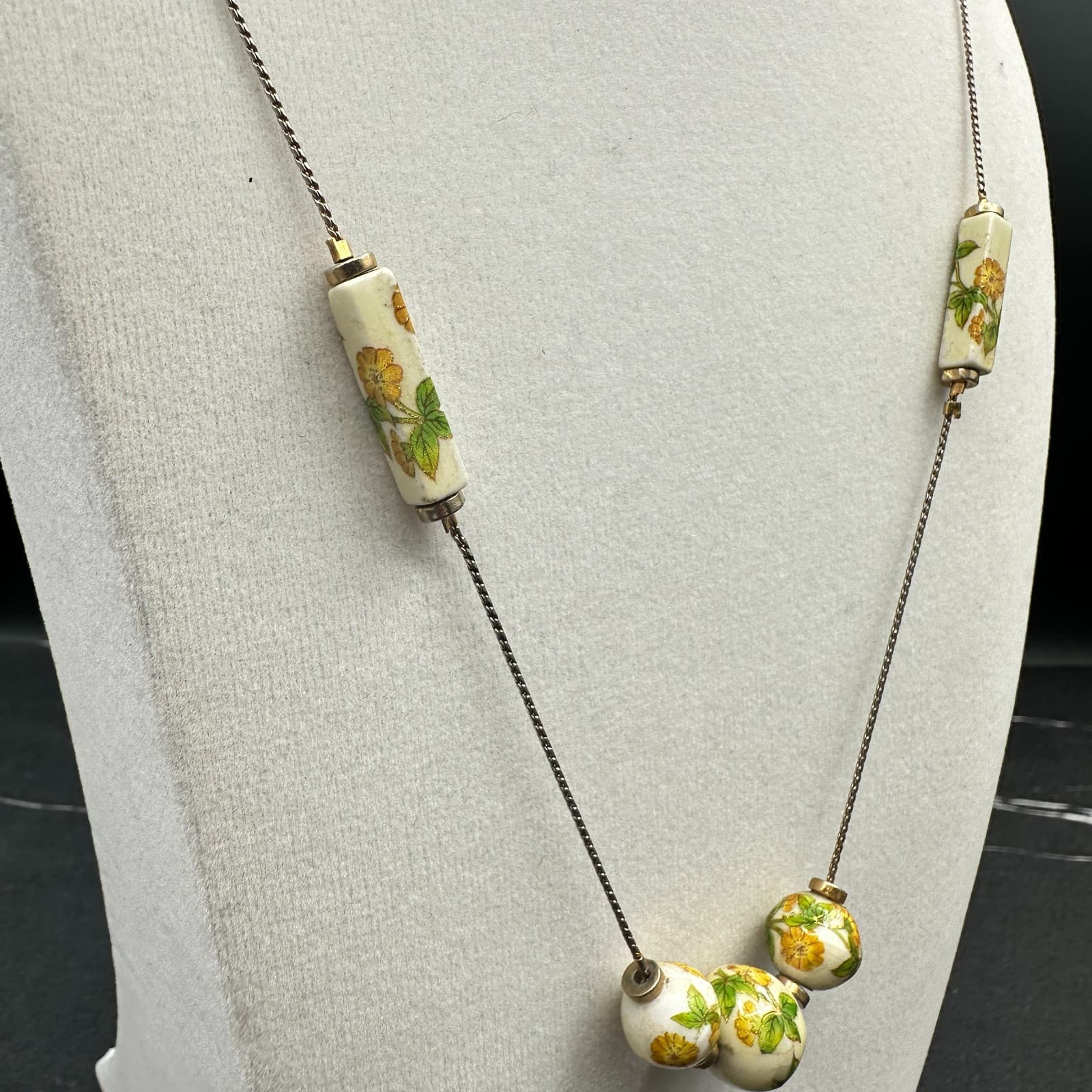 VTG Short Choker Necklace Porcelain Barrel & Round Beads Floral Yellow Flowers - Thumbnail 6