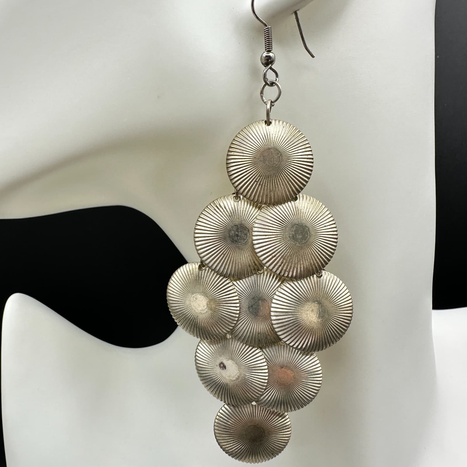VTG Silver Tone Disc Dangle Earrings Women Boho Long Chandelier Jewelry - Image 1