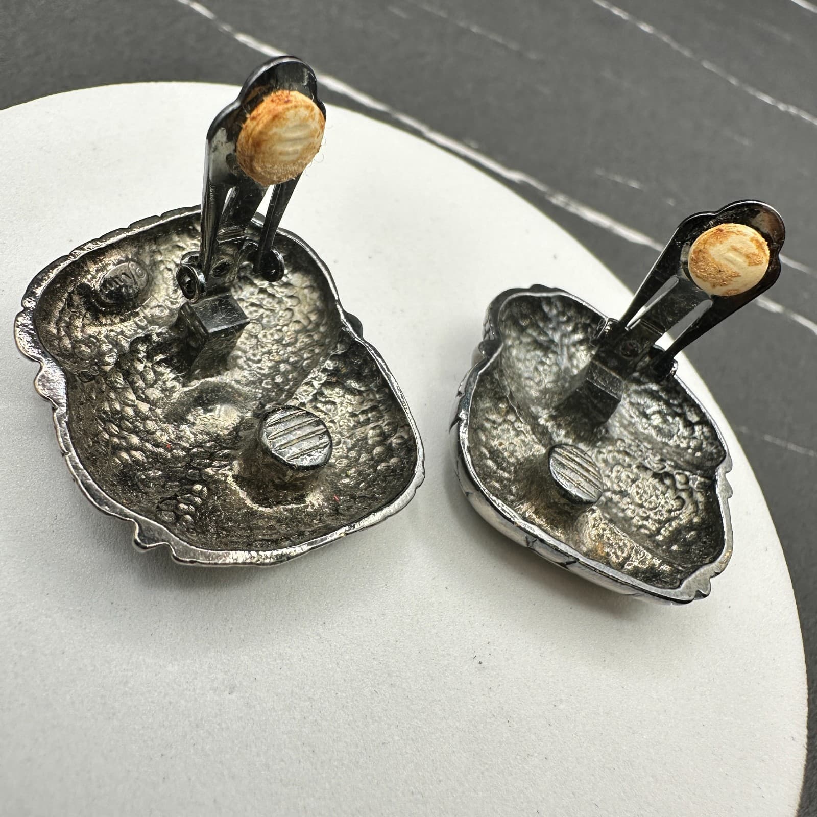 VTG 90s Silver Tone Large Statement Earrings Textured Reptile Skin Jewelry - Thumbnail 5
