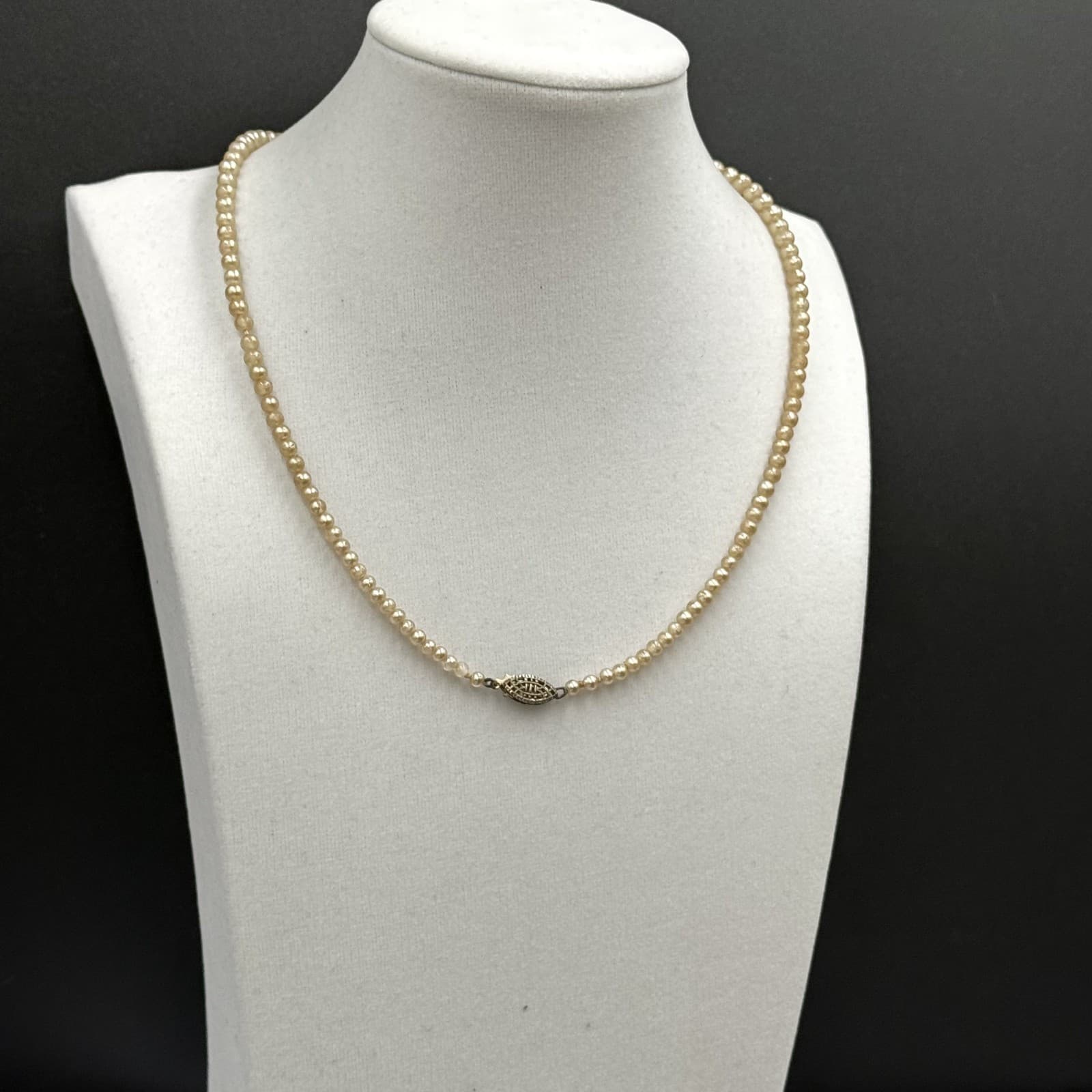 Vintage Cream Faux Pearl Round Bead Necklace Filigree Clasp Elegant - Thumbnail 4