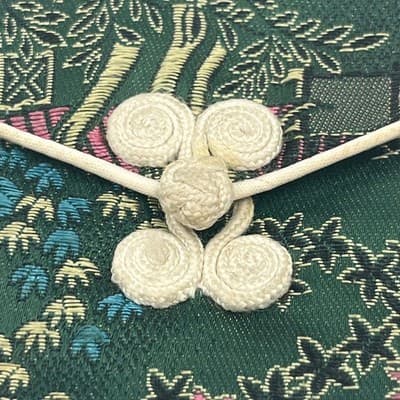 Vintage Green Silk Brocade Jewelry Pouch Asian Floral Landscape Frog Closure Bag - Thumbnail 2