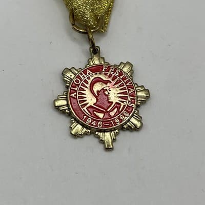 VTG 1946-1996 Aloha Festivals 50th Anniversary Medal Ribbon Pin Hawaii Souvenir - Thumbnail 3