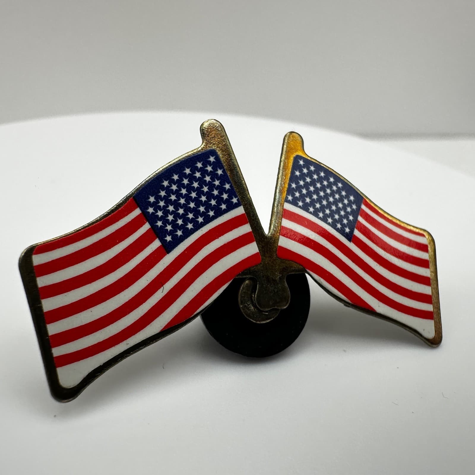 Vintage 90s Patriotic Brooch Pin Crossed Double American Flags Enamel Jewelry - Thumbnail 2