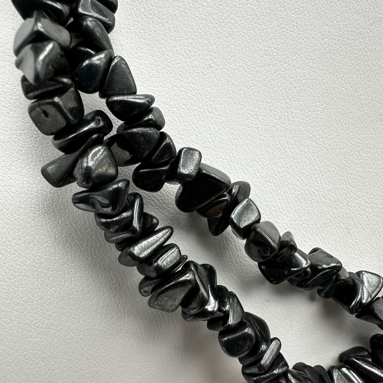 Vintage 80s Hematite Chip Stone Necklace Black Beaded Multi-Strand Boho Jewelry - Thumbnail 4