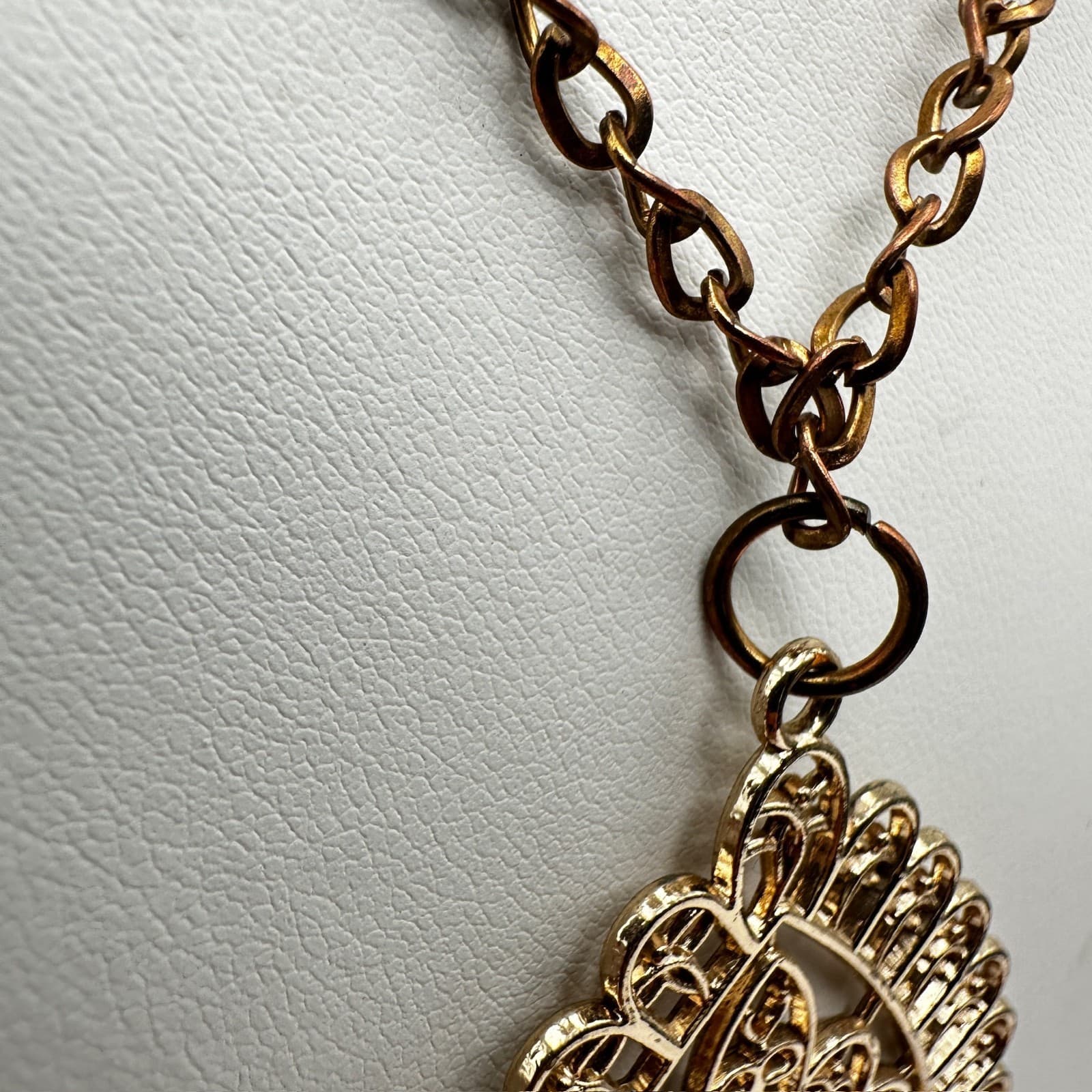 Vintage Gold Tone Filigree Teardrop Pendant Necklace Lobster Clasp Boho Jewelry - Thumbnail 7