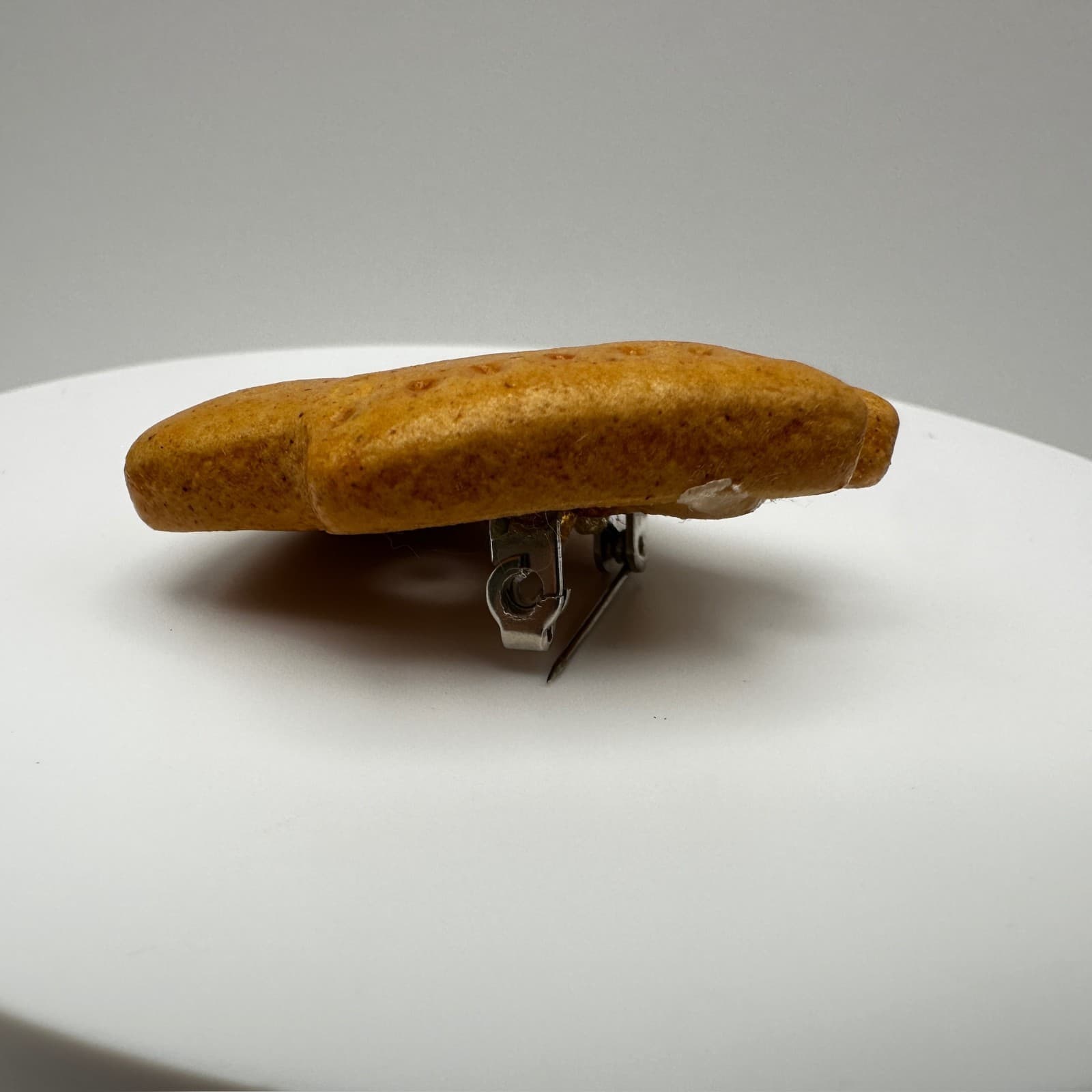 Vintage 90s Gingerbread House Brooch Pin Star Cutout Retro Women's Jewelry - Thumbnail 4