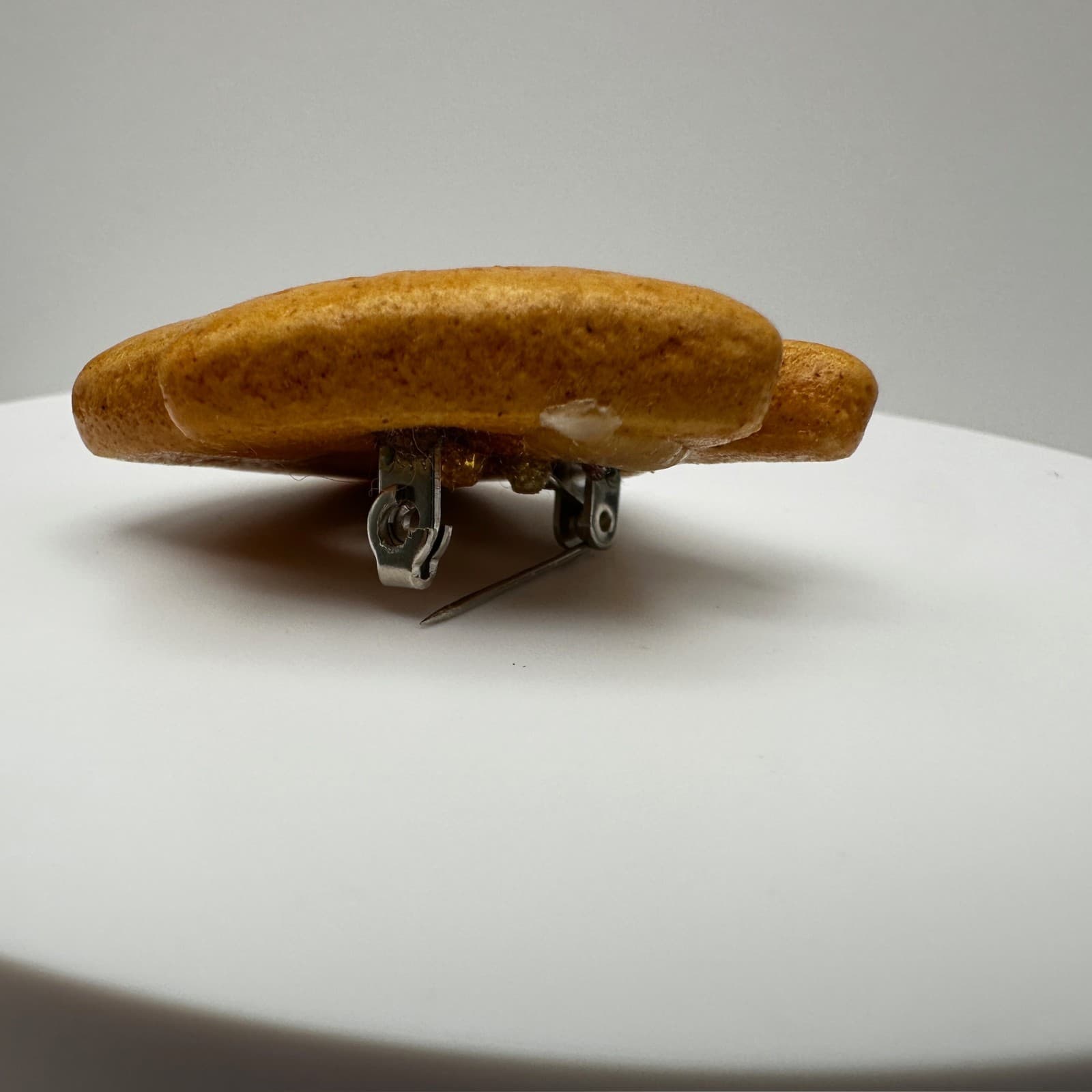 Vintage 90s Gingerbread House Brooch Pin Star Cutout Retro Women's Jewelry - Thumbnail 5