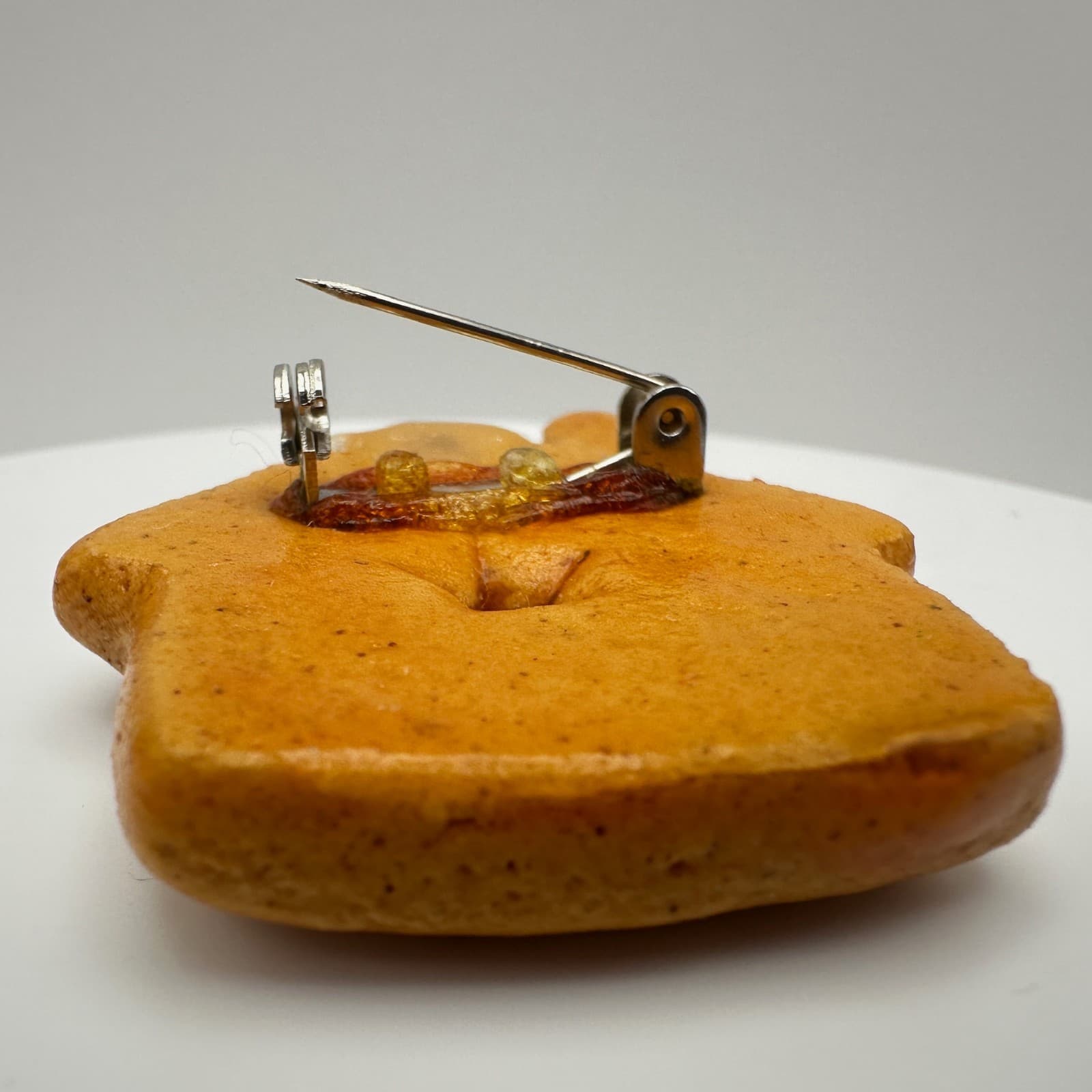 Vintage 90s Gingerbread House Brooch Pin Star Cutout Retro Women's Jewelry - Thumbnail 6