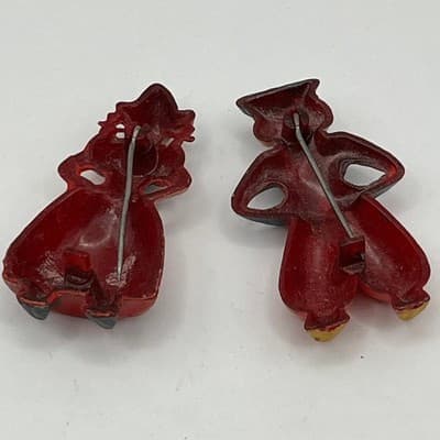 Vintage Dutch Boy Girl Hand Painted Brooch Pin Set Red Blue Costume Jewelry Pair - Thumbnail 6
